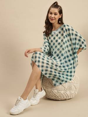 Deep Green Checked Floral Design Stone Work Kaftan 5