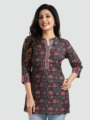 Black printed rayon short-kurtis 2