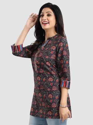 Black printed rayon short-kurtis 3