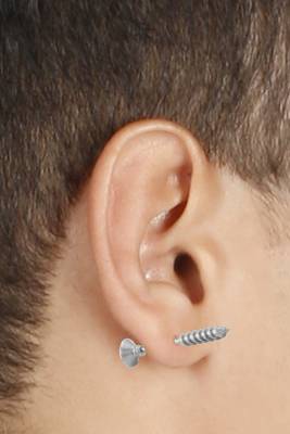 Rhodium Plated Silver Surgical Stainless Steel Pair Stud Earring for Men 2