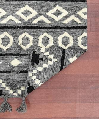 Gray Wool Artifacts 5x8 Feet  Hand-Woven by Saraswati Global 5