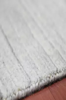 Light Gray Woolviscose Blend 3X5 Feet  Hand-Woven by Saraswati Global