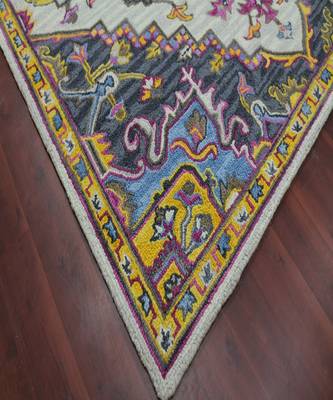 Ivory Wool Boho 5x8 Feet  Hand-Tufted by Saraswati Global 2