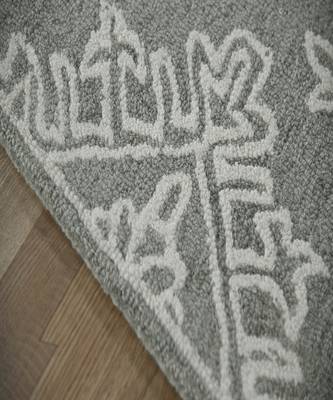 Shale Gray Wool Boston 5X7.6 Feet  Hand-Tufted by Saraswati Global 3