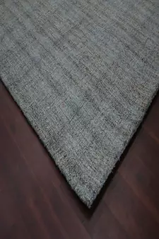 Blue Spruce Natural  Wool Laurel 5X7.6 Feet  Hand-Tufted by Saraswati Global