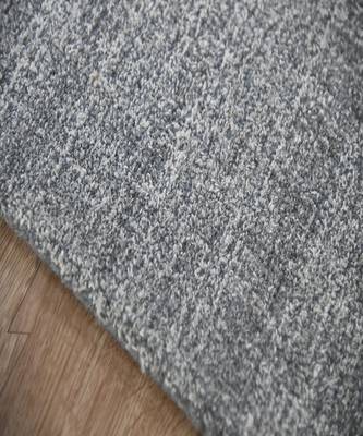 Gray Natural  Wool Laurel 5X7.6 Feet  Hand-Tufted by Saraswati Global 3