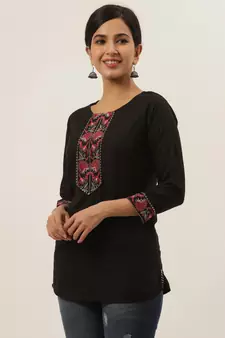 Black embroidered cotton cotton-tops