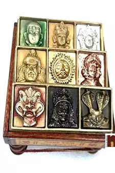 Navgraha | Navgrah Devta Pujan Yantra Chowki In Brass (12.5 Cms) (1 Pc)