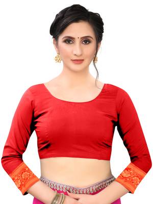 Red Woven silk blend Saree With Blouse 5