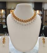 Multicolor pearl necklaces