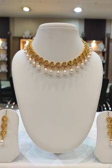 White pearl necklaces