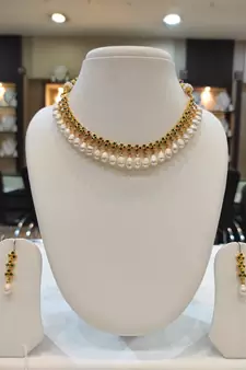 Green pearl necklaces