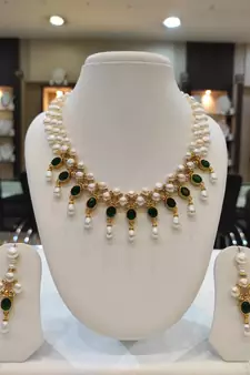 Green pearl necklaces