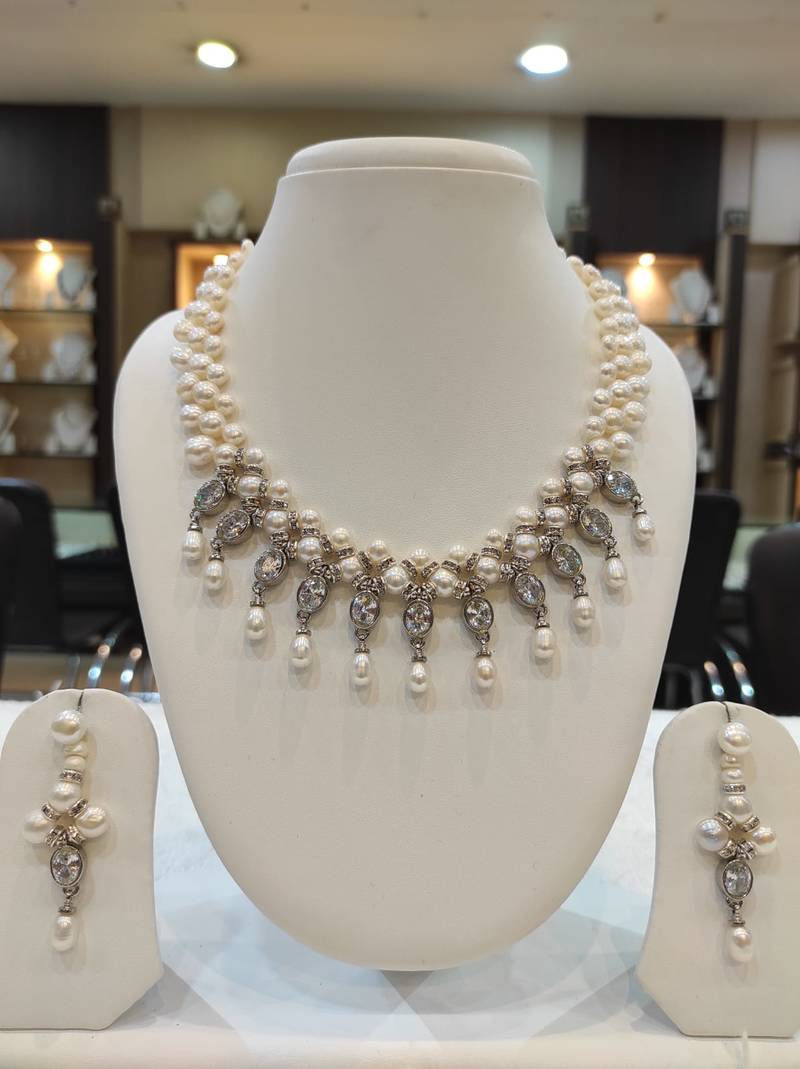 White pearl necklaces