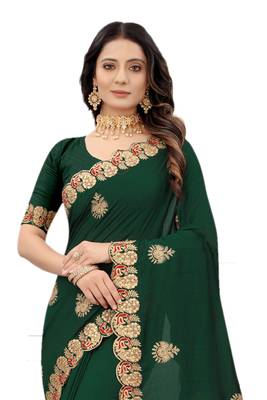 Green embroidered silk blend saree with blouse 3
