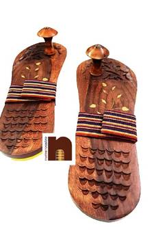 Wooden Charan Paduka | Khadau | Slipper for Wearing (10.5 Inches Approx) (1 Set)