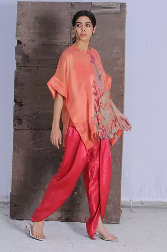 Linen Embroidered Pink Kurta Sets