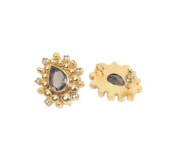 Gold onyx earrings 3
