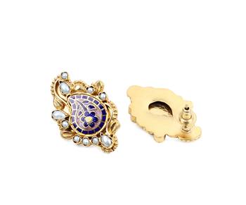 Gold pearl earrings 3