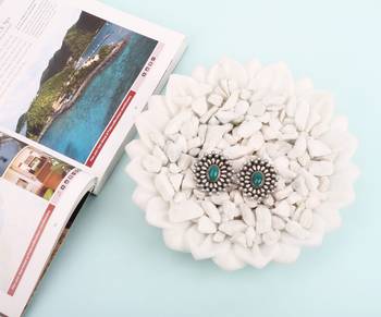 Silver pearl earrings 1