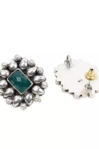 Silver pearl earrings