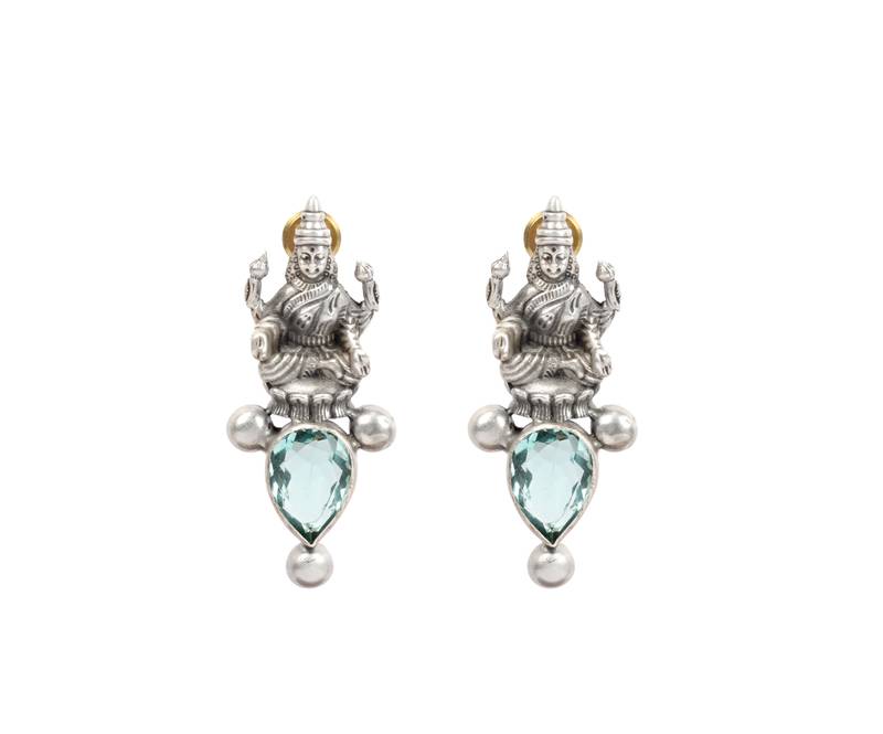 Silver quartz   earrings