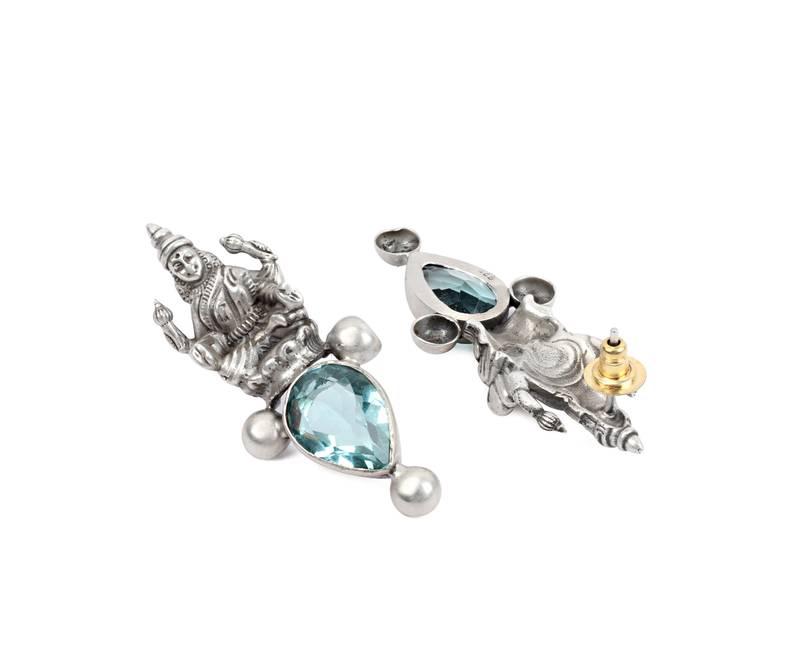 Silver quartz   earrings
