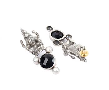 Silver onyx earrings 3
