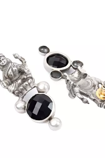 Silver onyx earrings
