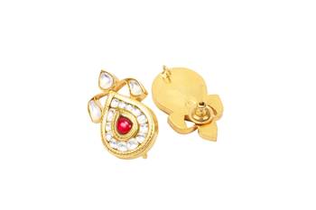 Gold pearl earrings 1