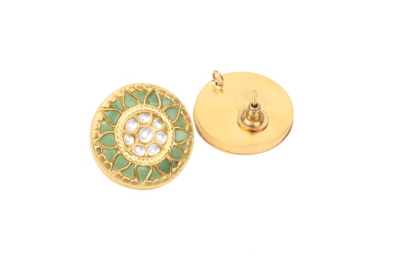 Gold earrings