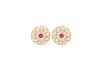 Gold earrings 1