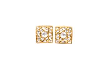Gold earrings 1