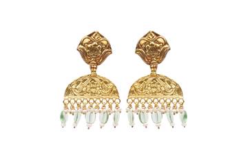 Gold onyx earrings 1