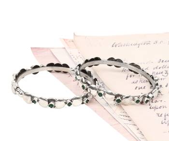 Silver emerald   bracelets 1