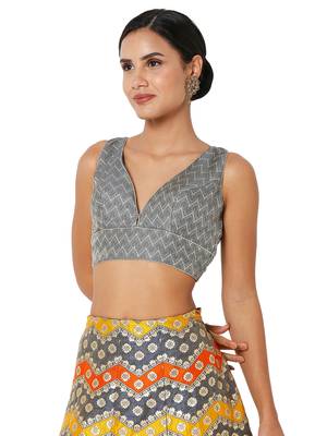 Salwar Studio Women's Grey Brocade Self Design Readymade Saree Blouse 3
