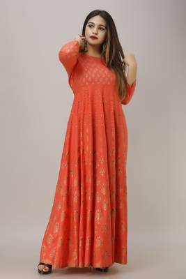 Women Paisley Anarkali Kurta in Pink 5