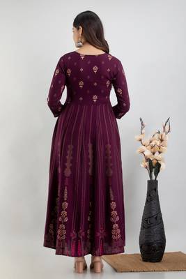Women Ethnic Motifs Anarkali Kurta in Purple 3