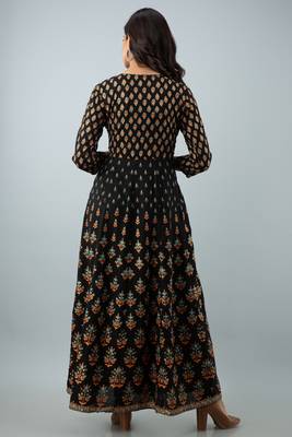 ftDiva Women Paisley Anarkali Kurta in Black 3