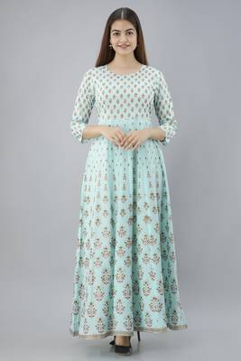 Women Paisley Anarkali Kurta in Light Green 3