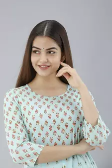 Women Paisley Anarkali Kurta in Light Green