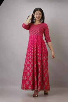 Women Paisley Anarkali Kurta in Pink