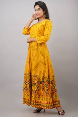 ftDiva Women Paisley Anarkali Kurta in Yellow 4