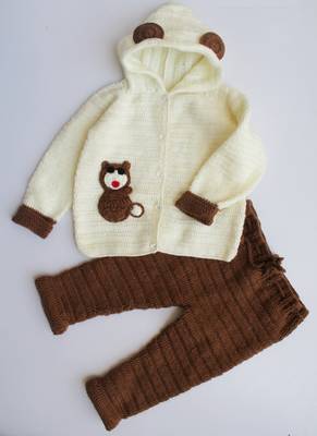 Woonie Full Sleeves Animal Design Handmade Hooded Sweater With Pants   Cream 3
