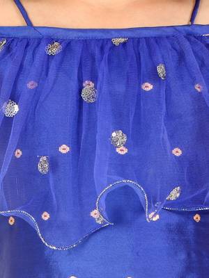 KID1 Frilly Fusion kurti dhoti with mang tikka 3