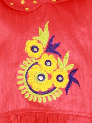 KID1 Mirror Embroidered Work Top With Pattola Print Dhoti 4