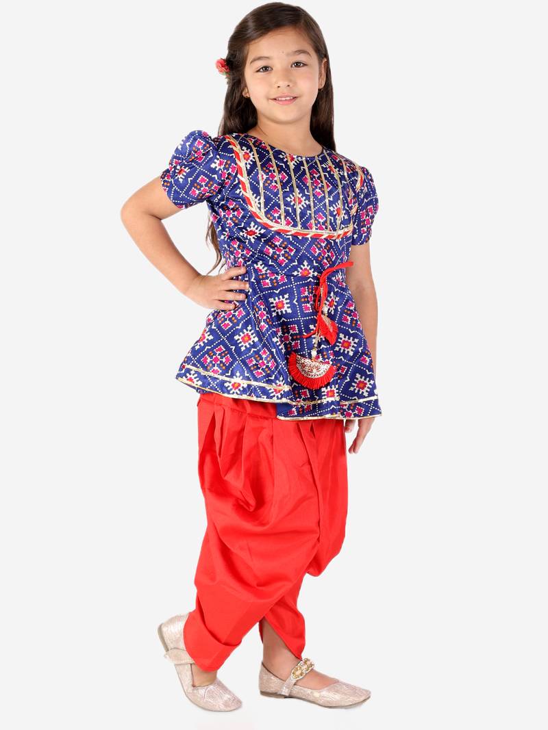 KID1 Pattola print top with dhoti
