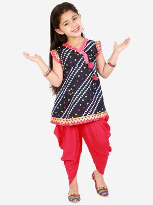 KID1 Bandhani print anghrakha kurti dhoti 1