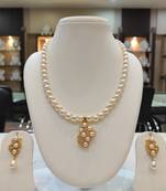White pearl necklaces