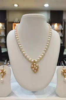 White pearl necklaces